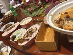 -梅花香里大酒店(郁金香路店)