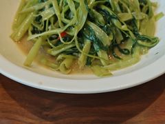 -龙悦湾酒家·八阵鱼生·渔人码头店