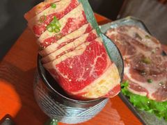 -喜牛烧肉酒场·黑金店(威高广场店)