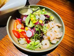 牛油果鲜虾沙拉-秀·爱尔兰餐吧(上海路店)