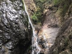 -南昆山川龙瀑布