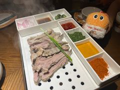 招牌手抓羊腿-相约·羊村小馆非遗手抓肉(七一酱园店)