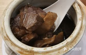 Liu Di Yu Zhu Stewed Pork Bone Soup