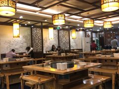 大堂-锅首鲜品火锅(鸳鸯店)