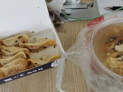 牛肉鍋貼-小姜锅贴(凤凰街店)