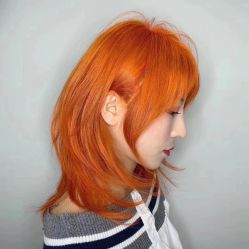 -变画·发型STUDIO