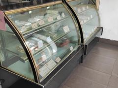 面包甜点陈列柜-王家沙点心店(万航渡路店)