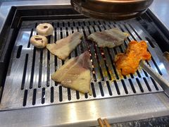 -臻牛烤肉