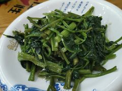 蒜泥空心菜-鲁小三·大骨自助(金山总店)