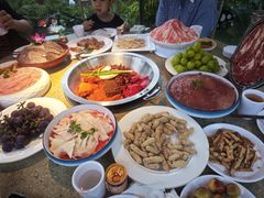 -茅草房·河畔园林火锅