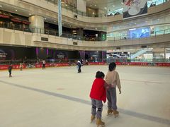 -冰纷万象滑冰场(二七万象城店)
