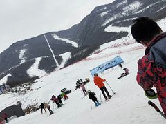 -鳌山滑雪度假区