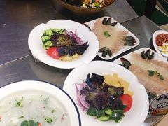 -老码头黑皮肘子锅包肉(赣水路店)