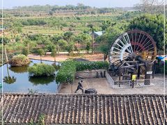 -侯臣咖啡文化村