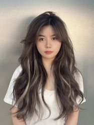 -苏豪美发S A L O N烫发染发