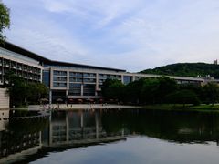 -上海佘山世茂艾美酒店