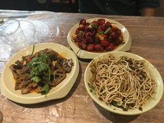 -巴厘龙虾·榜首油焖大虾(音乐学院·沿江酒馆店)