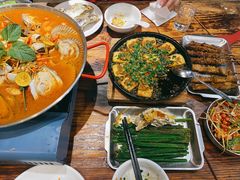 -蚝美人·生蚝海鲜烧烤(茶花园店)