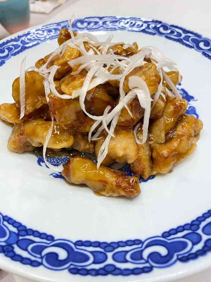 东兴楼饭庄(六里桥店)-"交通很方便,有停车场,11点至14点兔费.
