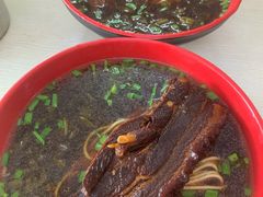 -小龙大肉面馆