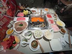 -海底捞火锅鲜切牛肉主题店(长寿路店)