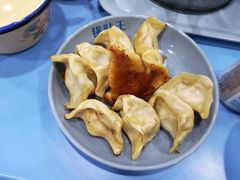 -天天锅贴王(迎凤街店)