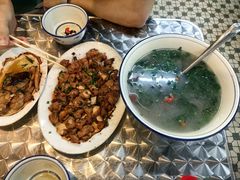 枸杞猪红汤-榕边干蒸鲜排骨·啫啫煲(西丽店)