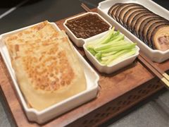 酱卤肘子配口袋饼-秀儿四九城·新京菜(亚运村鸟巢店)