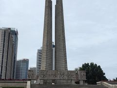 -唐山抗震纪念碑广场