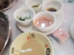 -一口猪海鲜浑锅·东北家常菜