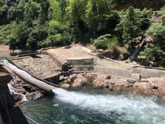 -安吉龙王山峡谷漂流