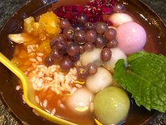 -何师烧烤·香辣蟹·川菜·30年老品牌(太古里旗舰店)