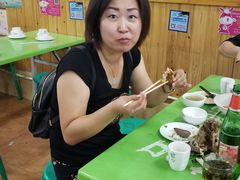 -布尔津河堤夜市