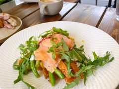 三文鱼沙拉-Brut Eatery悦璞食堂(建国东路店)
