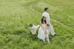 -喜爱高定婚纱摄影