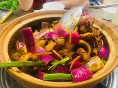 -胡须佬鸡煲四季火锅店(石厦西村直营店)