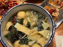 -喝丢一只鞋海鲜烧烤·海肠捞饭(市场店)