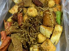 -二钢串叔麻辣烫(华龙大厦店)
