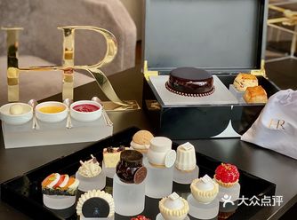 赫莲娜也开始内卷甜品了！！！味道还…