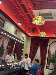 -东方先生国潮男士理发馆