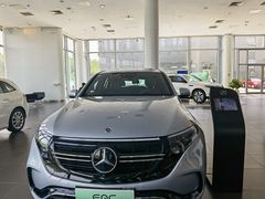 -奔驰北京极光星徽(四元桥店)