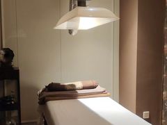 -莱蔻·圣灸堂·推拿艾灸(天山店)