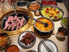 -蚂蚁洞·烤肉大营地(上海静安大悦城店)