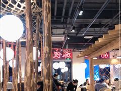 大堂-日进一片海.生腌海鲜火锅.宵夜烧烤(三里屯总店)