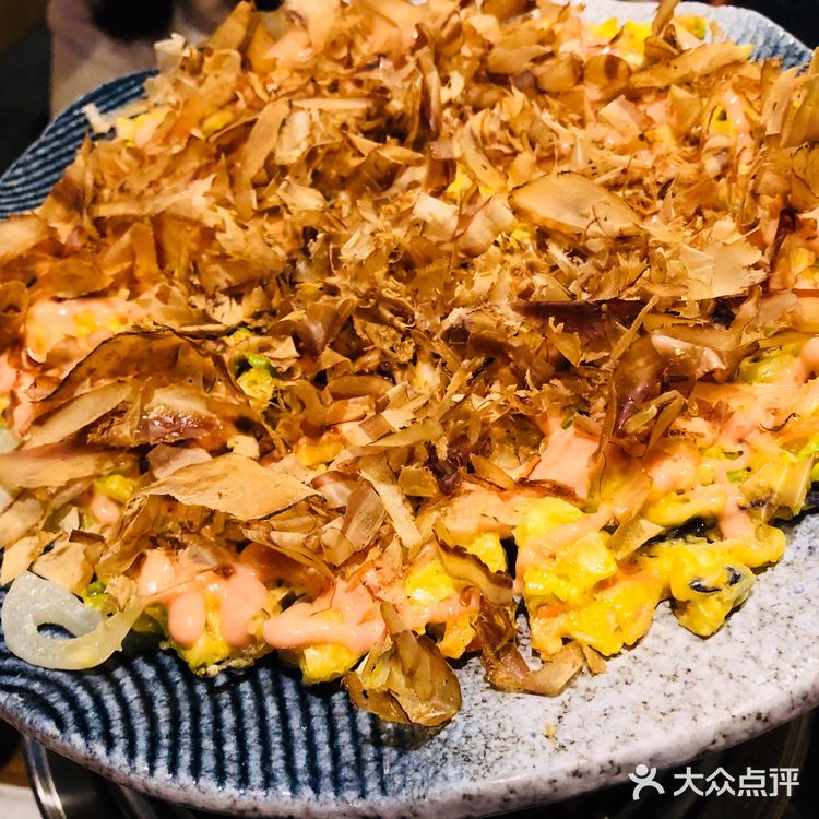 这家烤肉店，味道一般，菜品还是丰富
