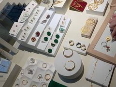 -LADY FAFA(巨鹿路陕西南路路口店)