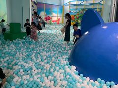 -蒙特利亲子乐园