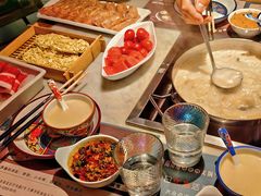 -尚尚仙·酸汤猪手·猪肚鸡火锅(华联万柳购物中心店)