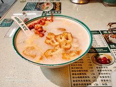 荔湾艇仔粥-西关明记肠粉(荔枝湾店)