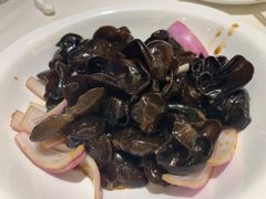 圆葱拌木耳-金春禧(世茂国际广场店)